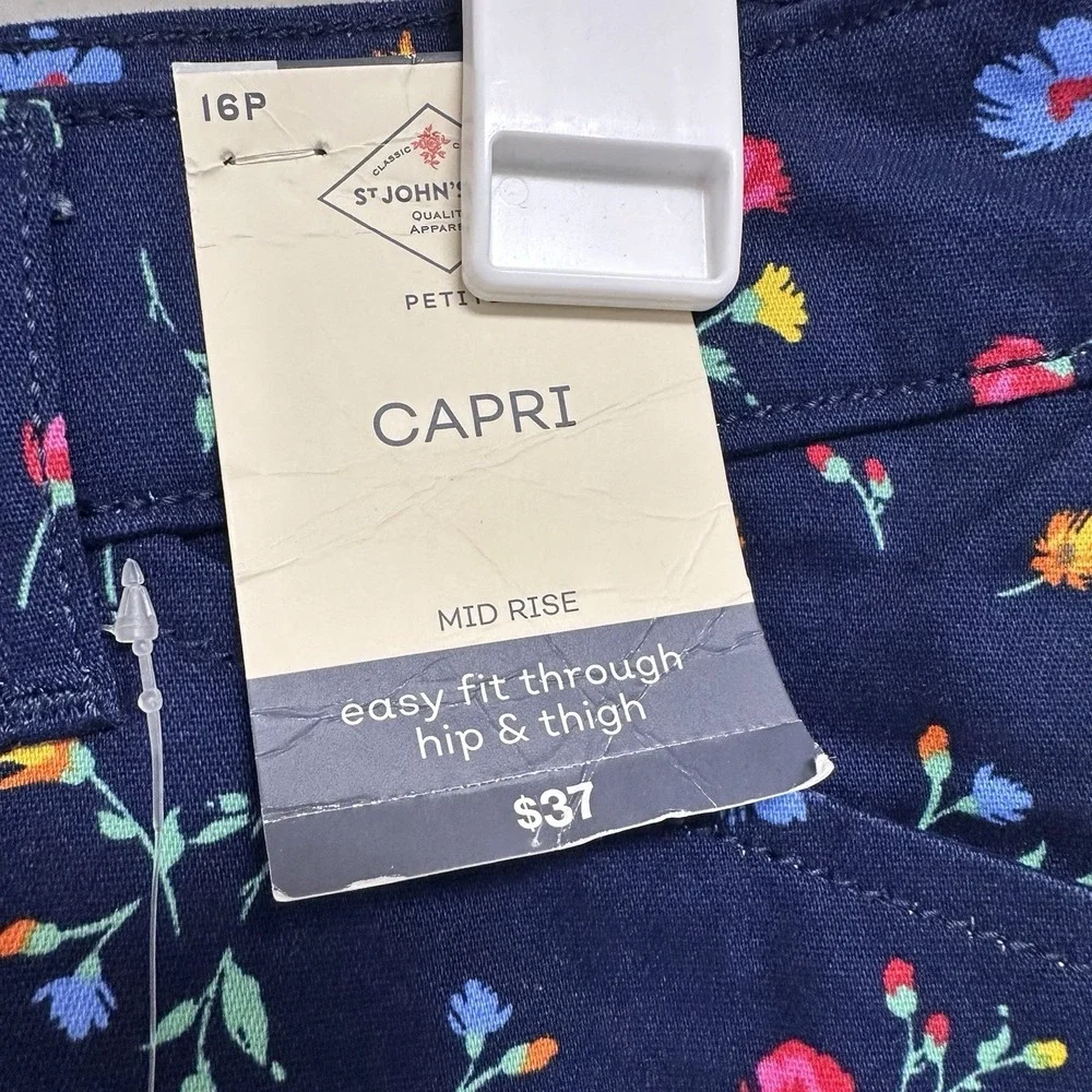 St. John's Bay Women 16P Petite Capri Blue Flower Mid Rise SecretlySlender Pants